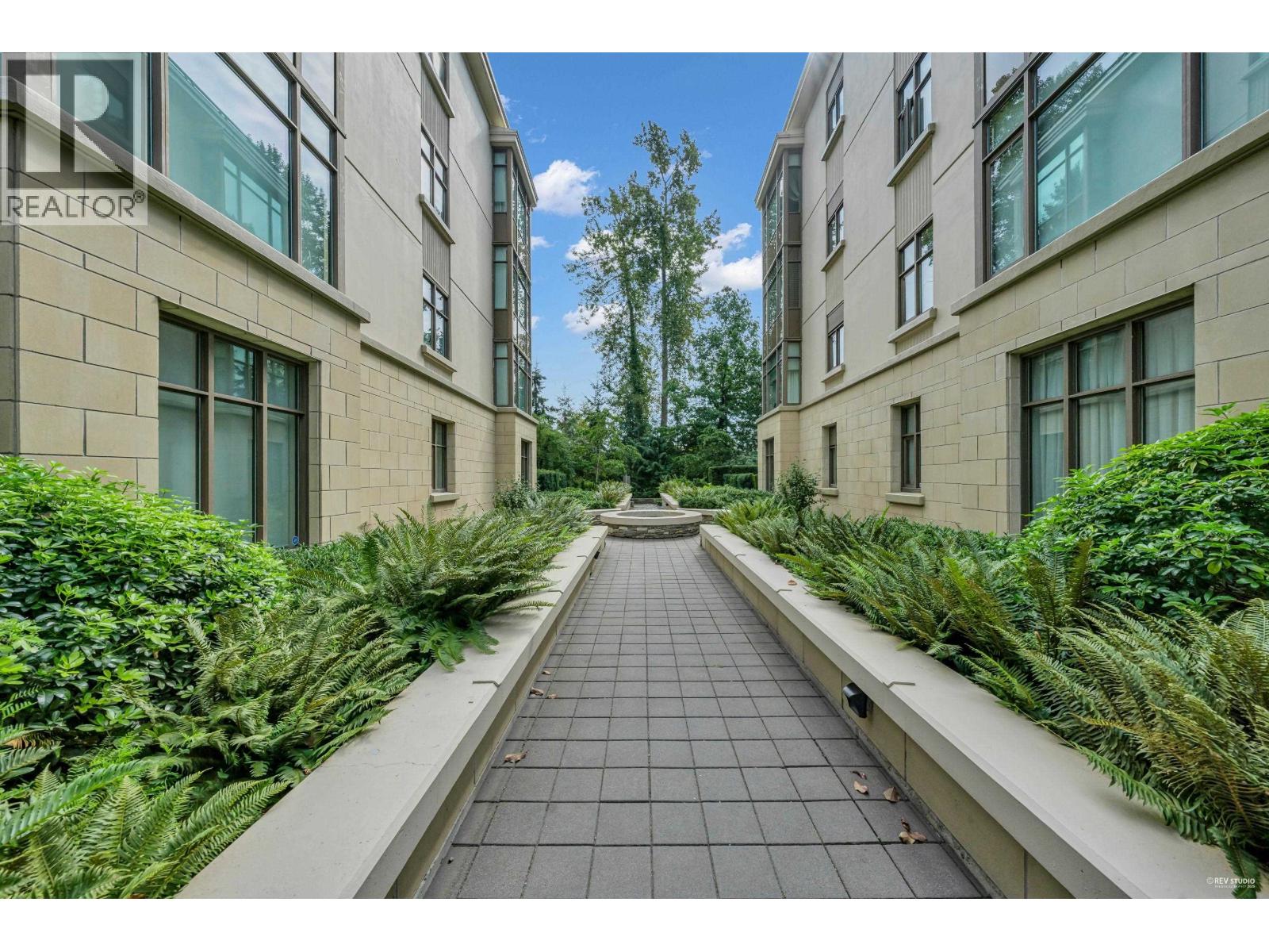 202 533 WATERS EDGE CRESCENT, West Vancouver