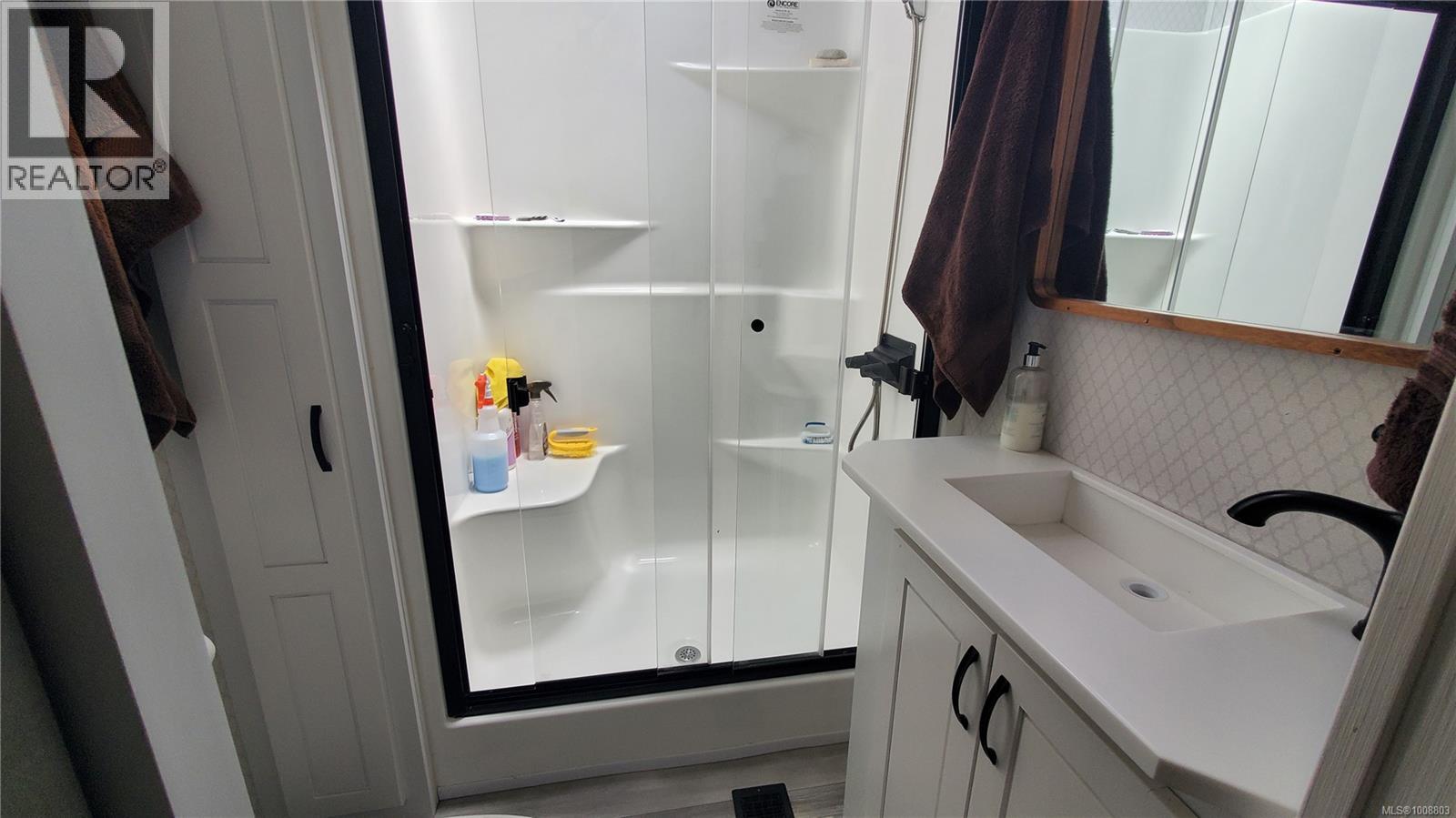 C279 200 Corfield St N, Parksville
