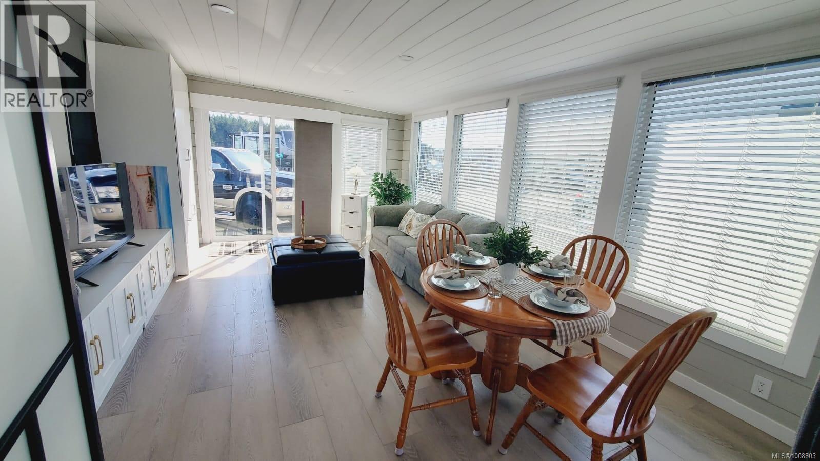 C279 200 Corfield St N, Parksville