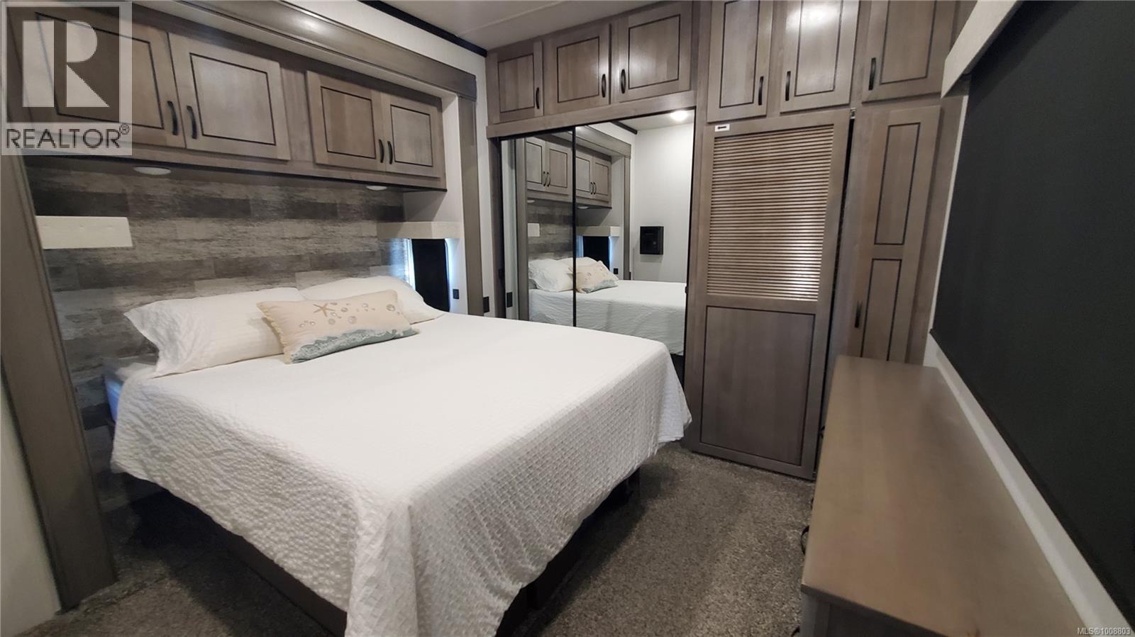 C279 200 Corfield St N, Parksville