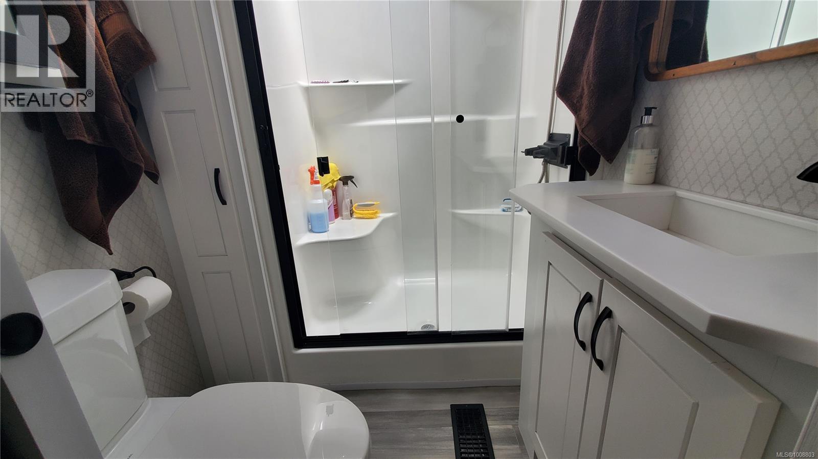 C279 200 Corfield St N, Parksville