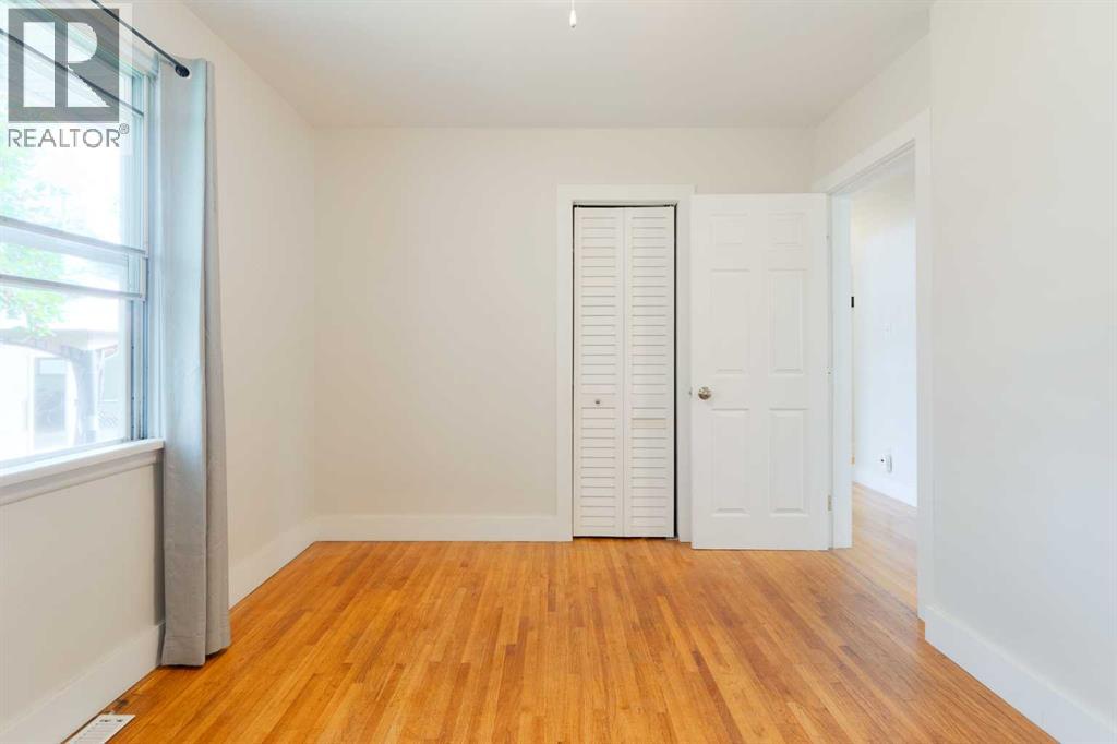Single Family House Bungalow for Sale in  Tavender Road NW Thorncliffe Calgary 