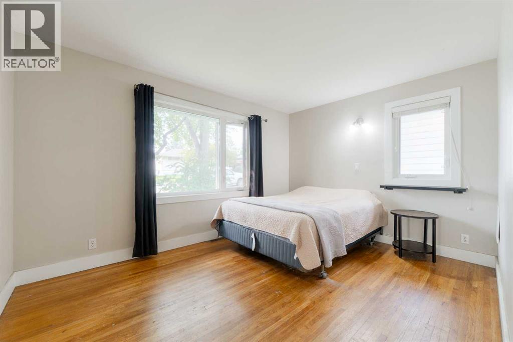 Single Family House Bungalow for Sale in  Tavender Road NW Thorncliffe Calgary 