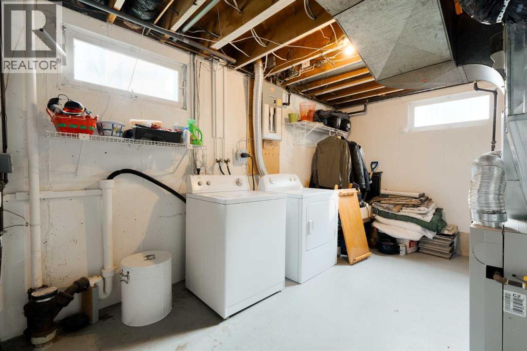 Single Family House Bungalow for Sale in  Tavender Road NW Thorncliffe Calgary 