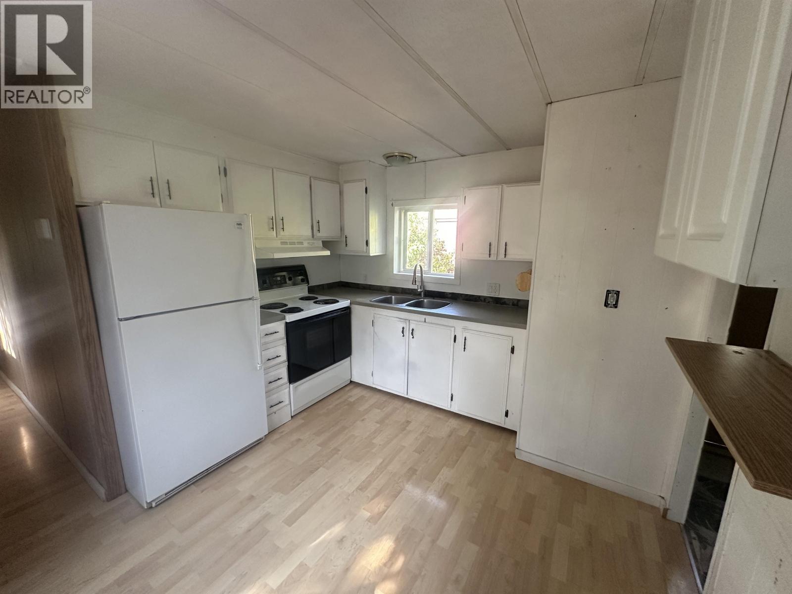 8724 75 STREET, Fort St. John