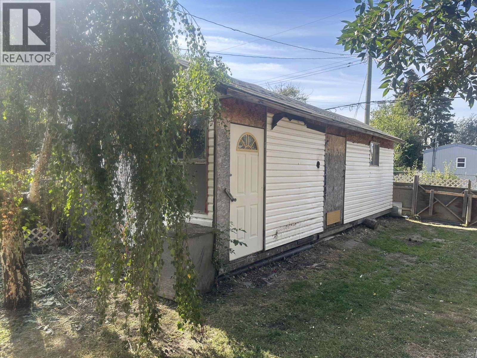 8724 75 STREET, Fort St. John