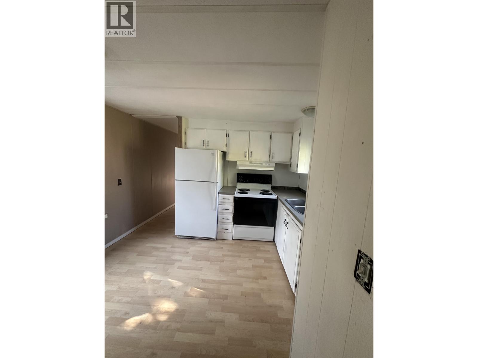 8724 75 STREET, Fort St. John