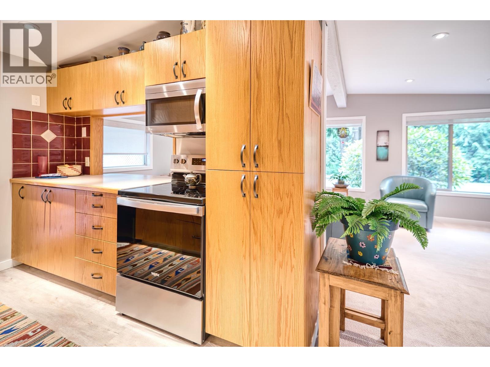 8096 WILDWOOD ROAD, Halfmoon Bay