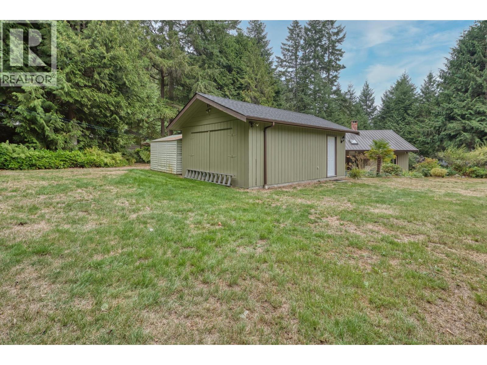8096 WILDWOOD ROAD, Halfmoon Bay