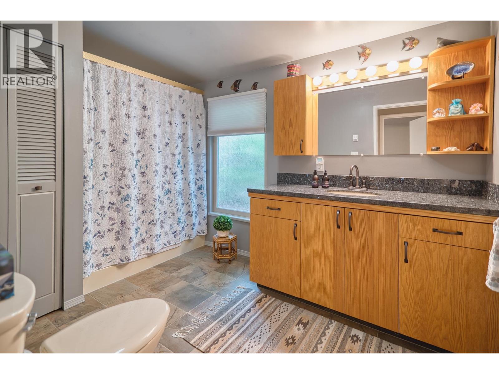 8096 WILDWOOD ROAD, Halfmoon Bay