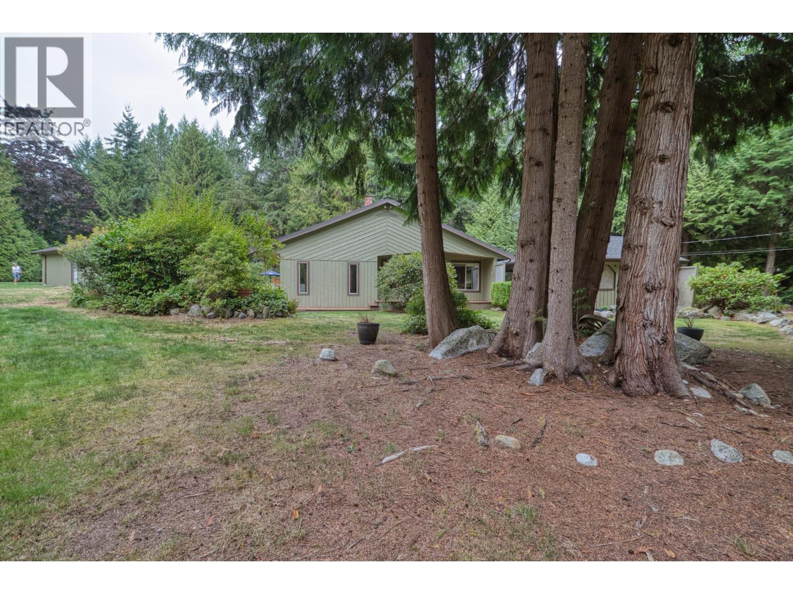 8096 WILDWOOD ROAD, Halfmoon Bay