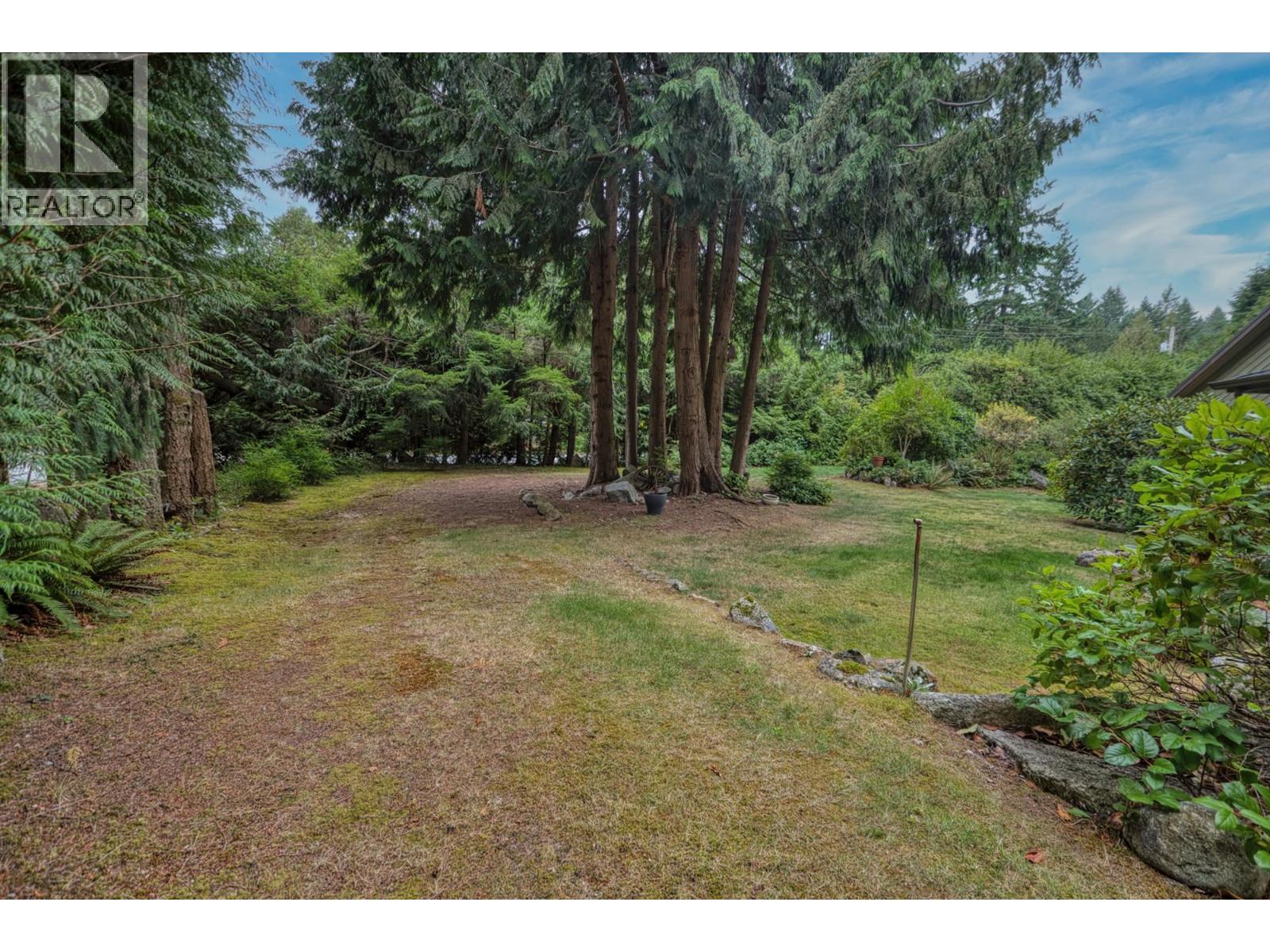 8096 WILDWOOD ROAD, Halfmoon Bay