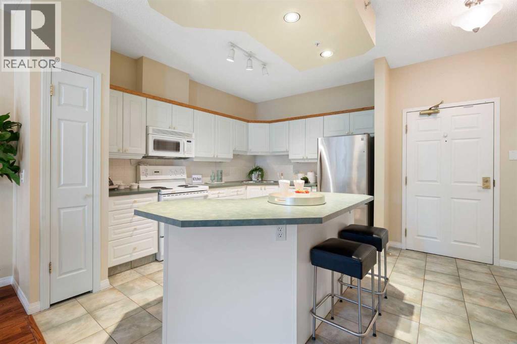 Single Family House for Sale in   Dalhousie Drive NW Dalhousie Calgary 