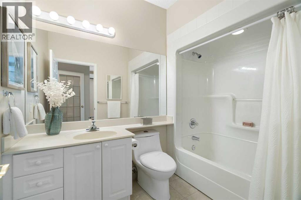 Single Family House for Sale in   Dalhousie Drive NW Dalhousie Calgary 