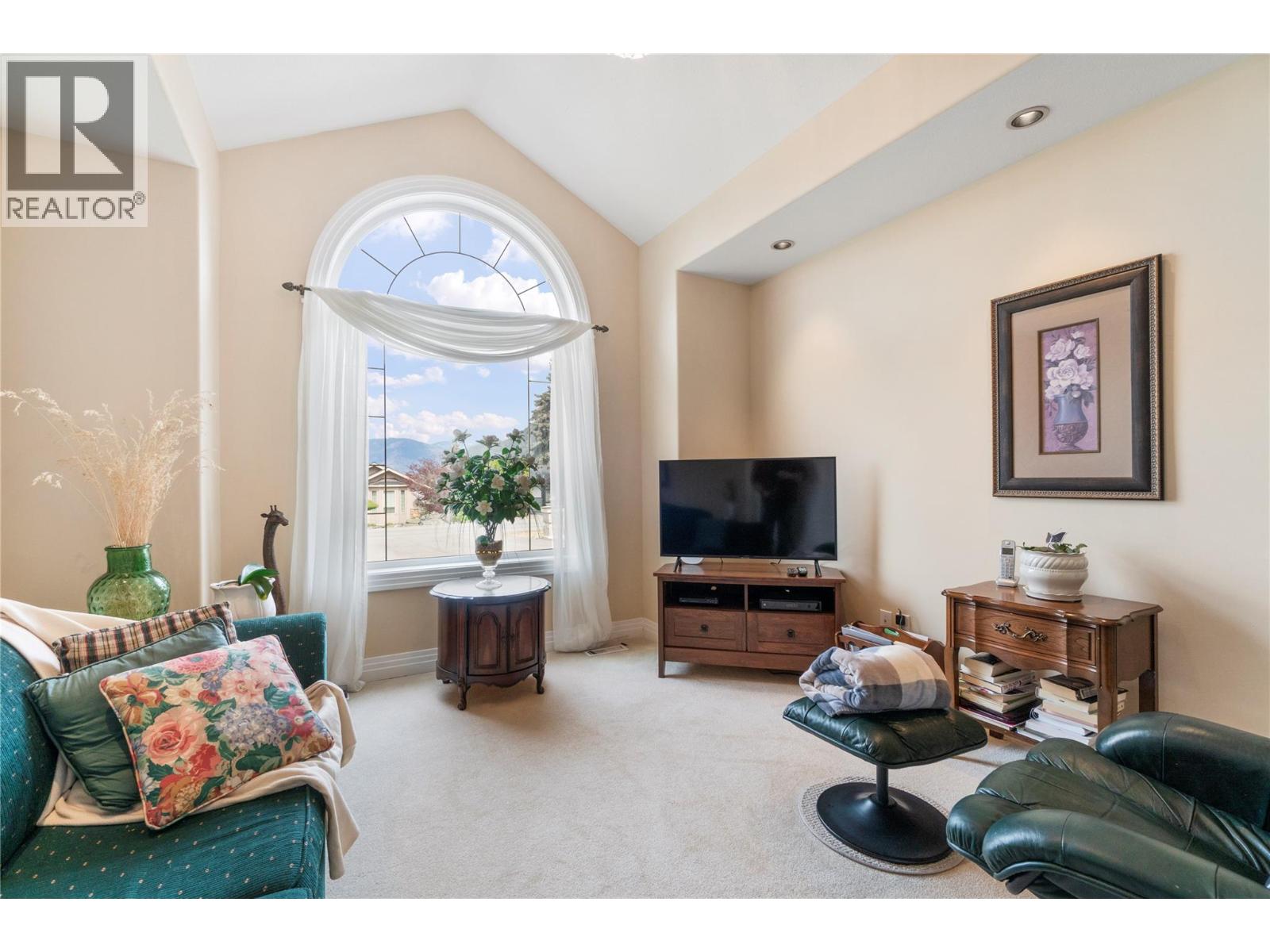 2602 Golf Course Drive, Blind Bay