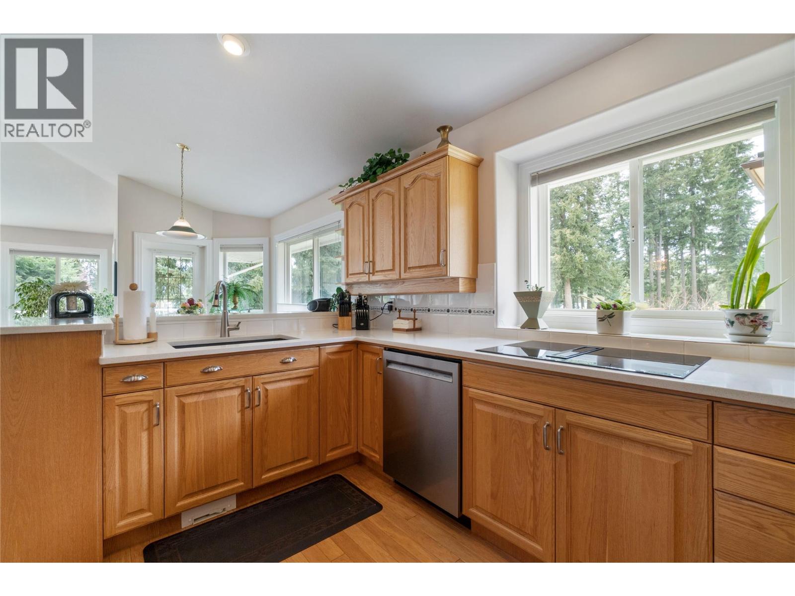 2602 Golf Course Drive, Blind Bay