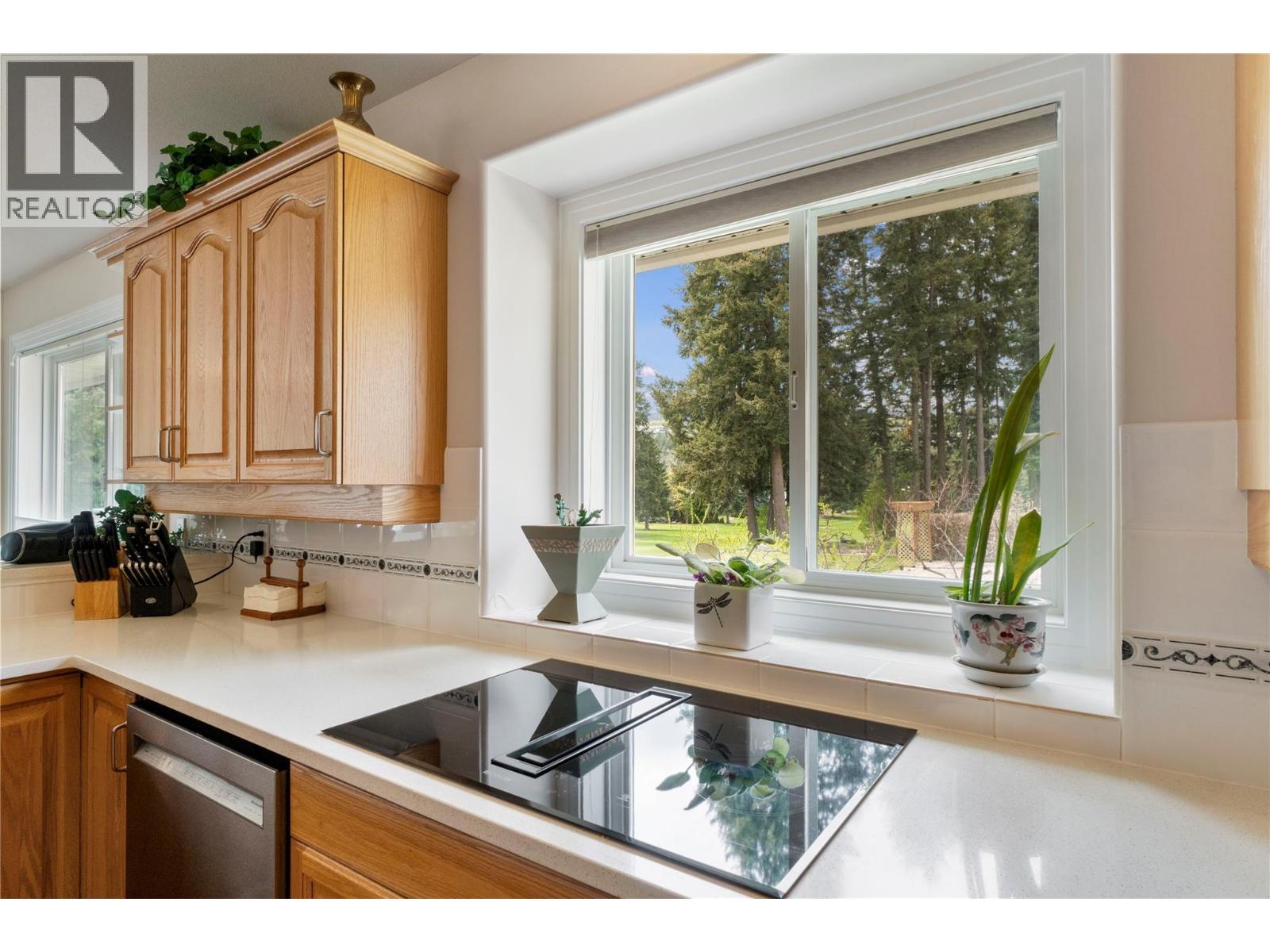 2602 Golf Course Drive, Blind Bay