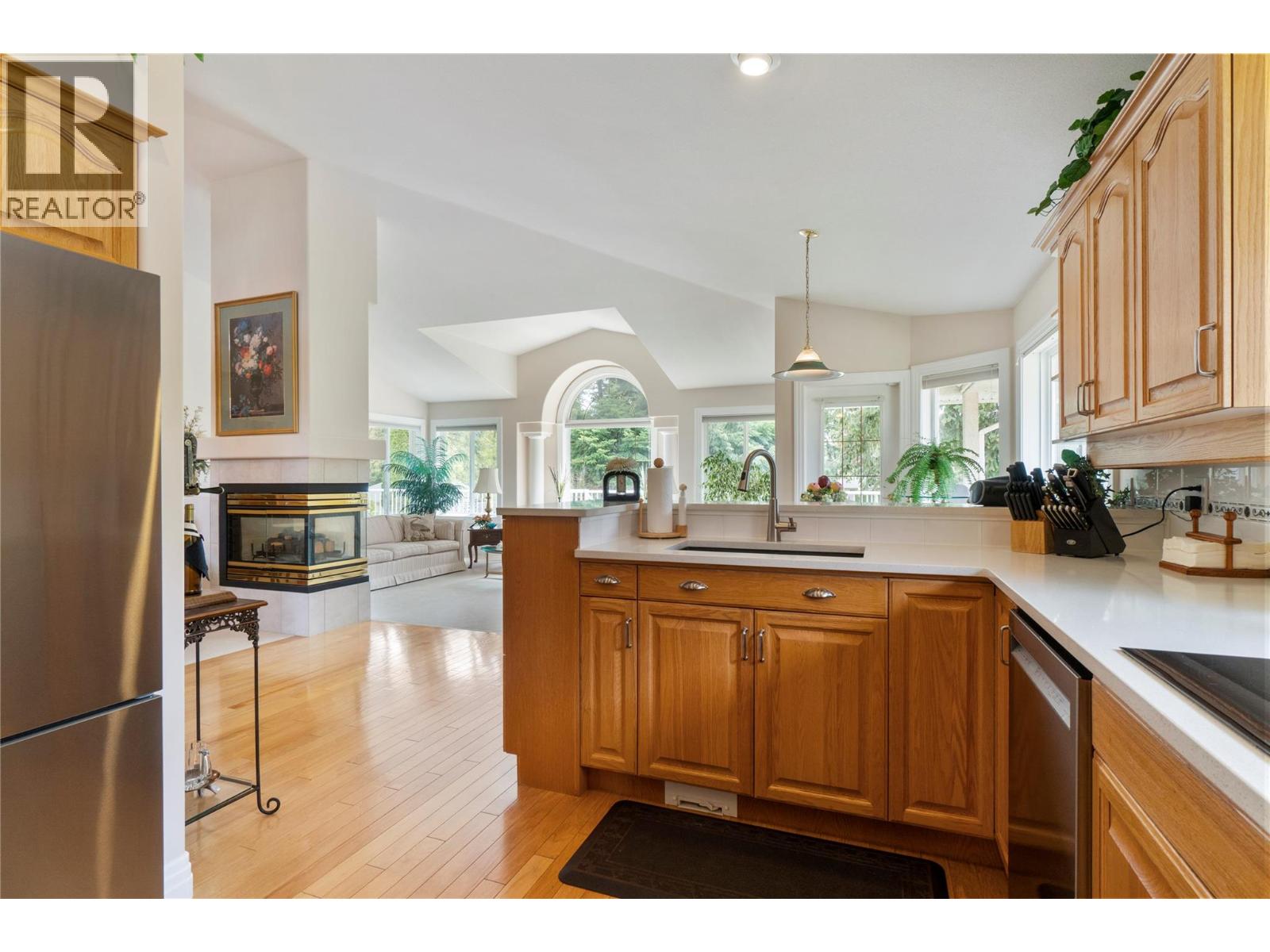 2602 Golf Course Drive, Blind Bay
