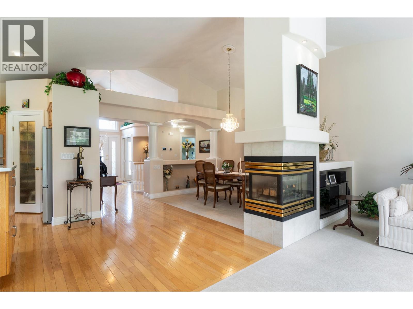 2602 Golf Course Drive, Blind Bay