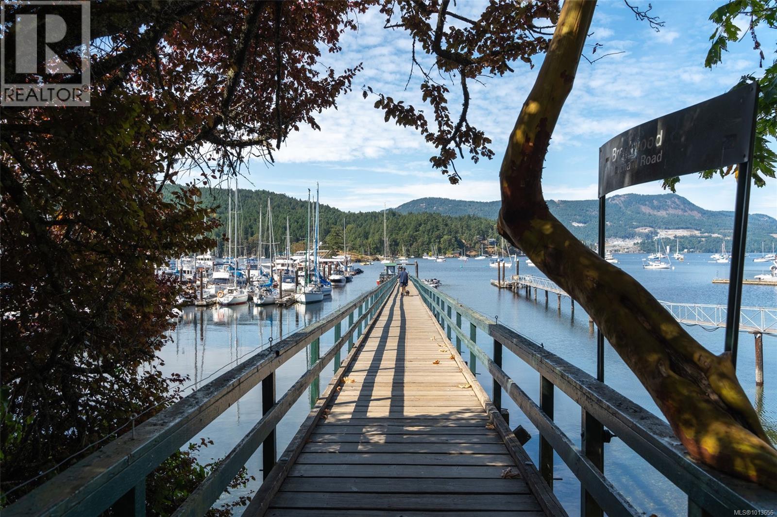 1208 Marchant Rd, Central Saanich