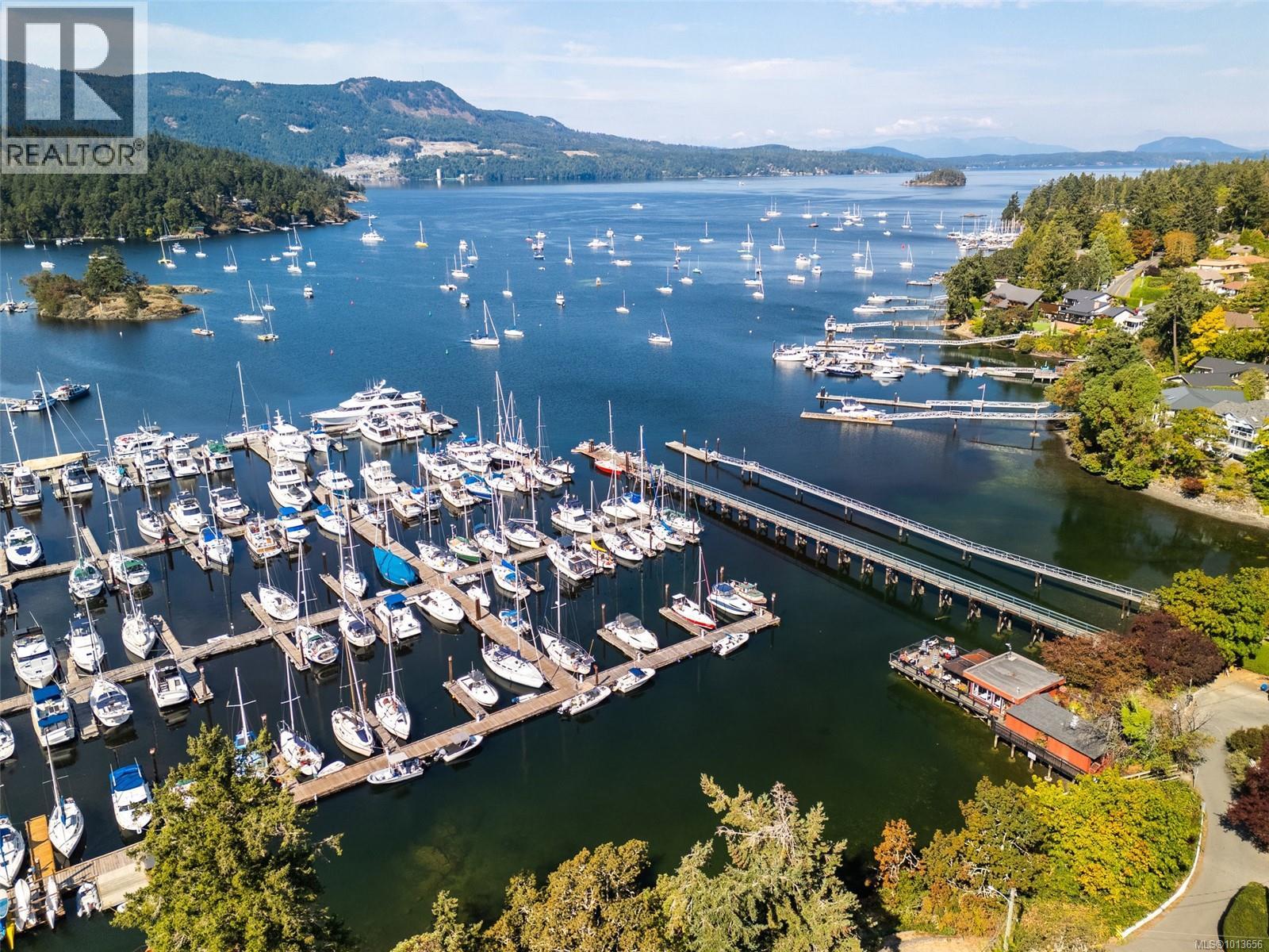 1208 Marchant Rd, Central Saanich