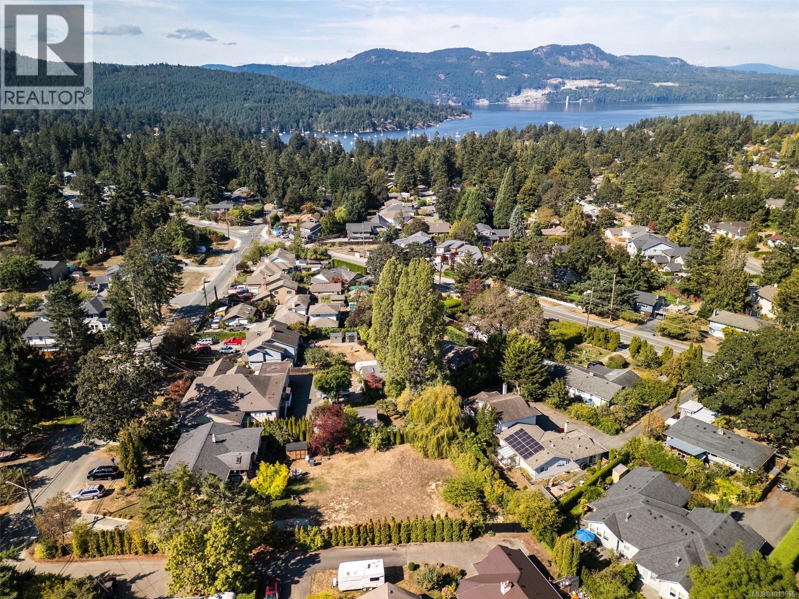 1208 Marchant Rd, Central Saanich