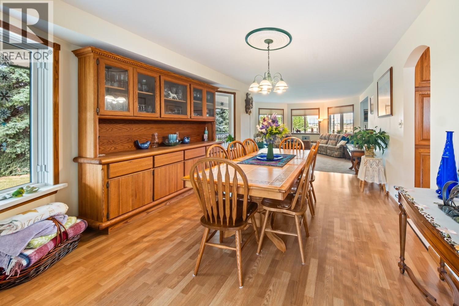 135 Pleasant Valley Cross Road, Armstrong