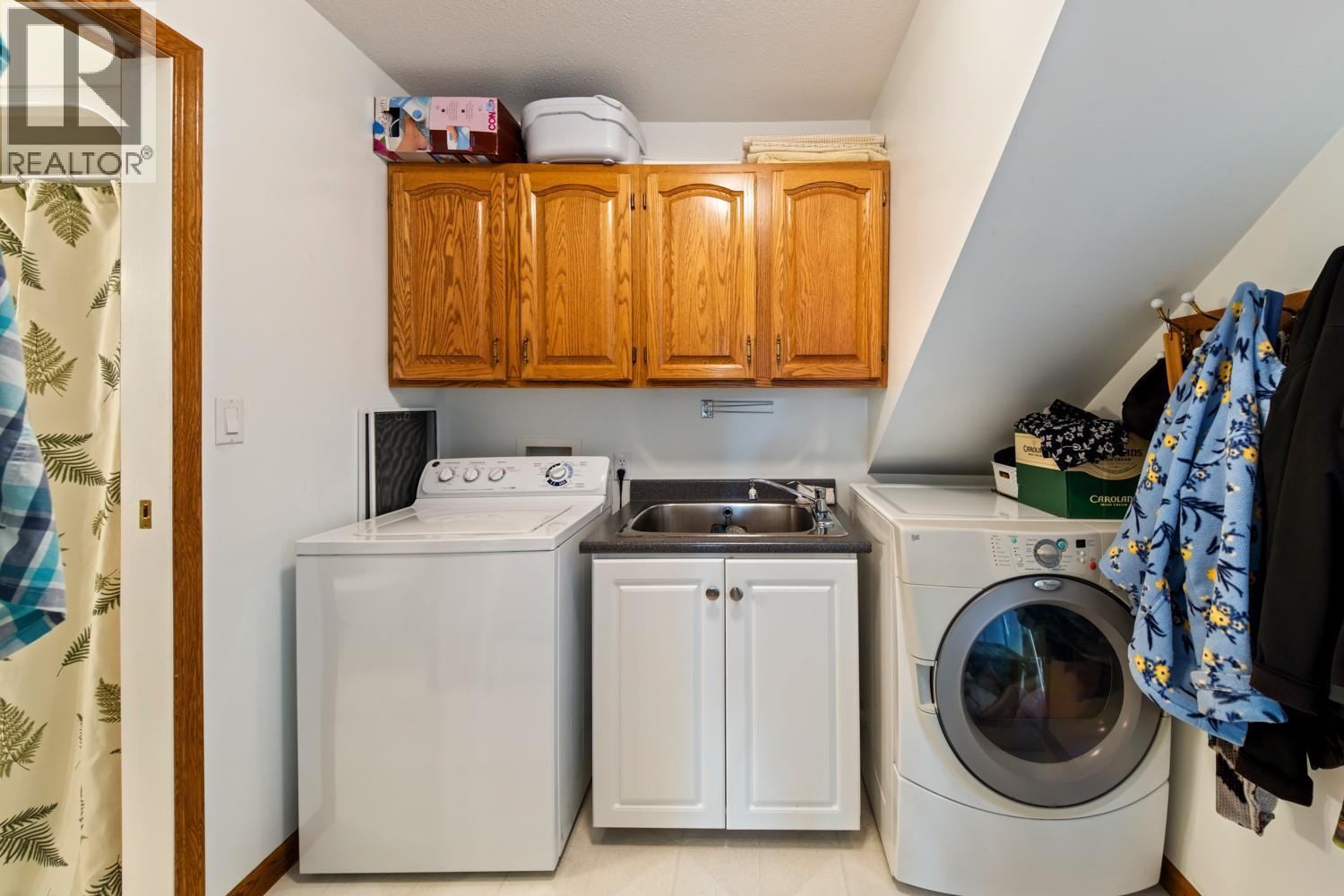 135 Pleasant Valley Cross Road, Armstrong