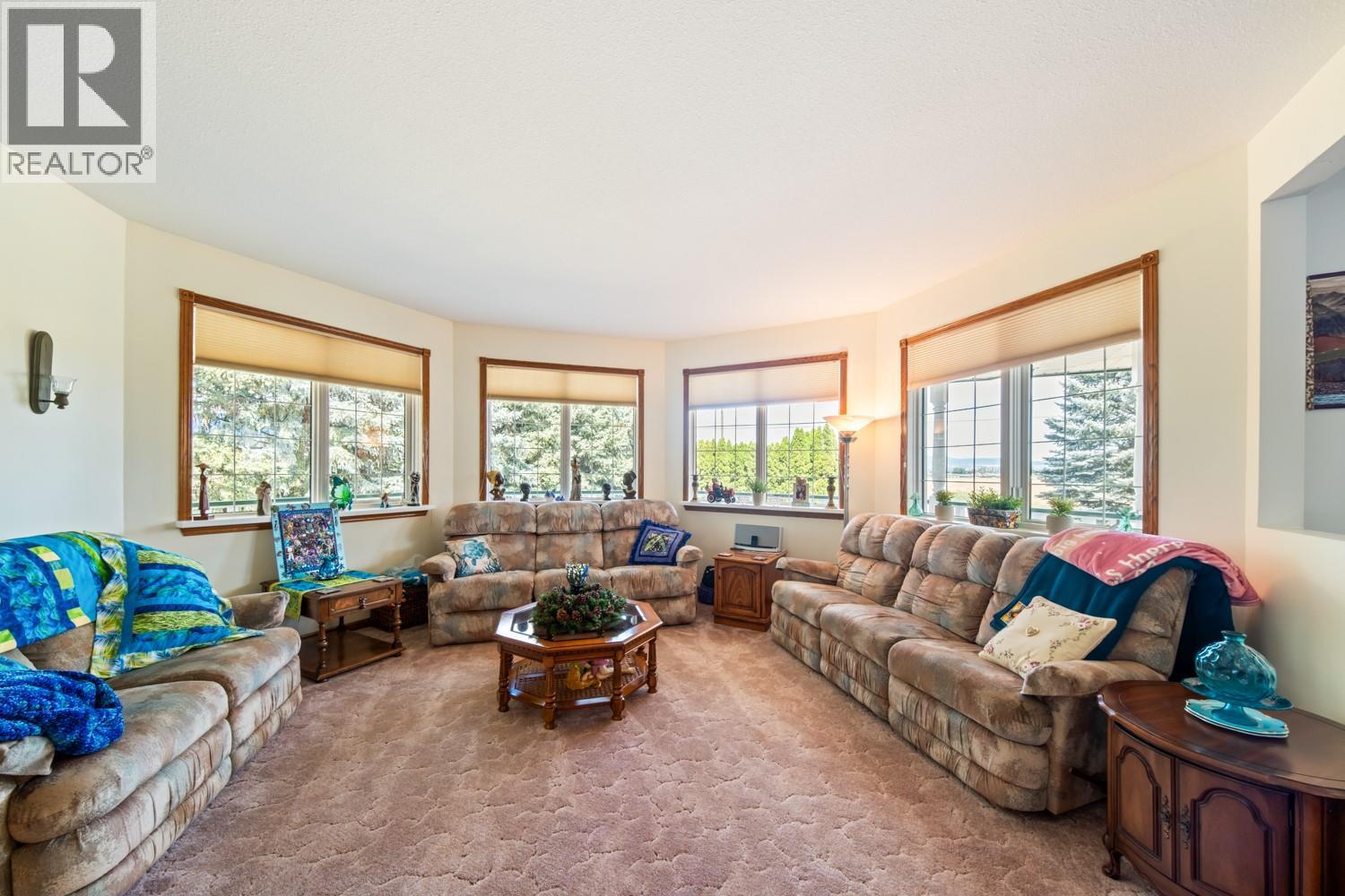 135 Pleasant Valley Cross Road, Armstrong