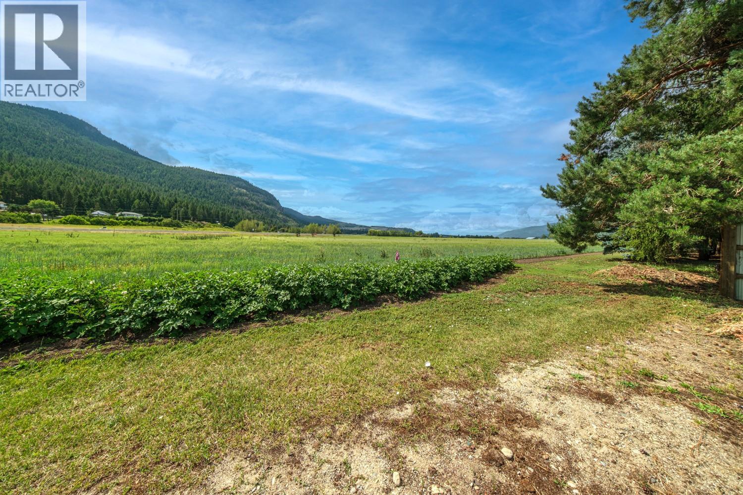 135 Pleasant Valley Cross Road, Armstrong