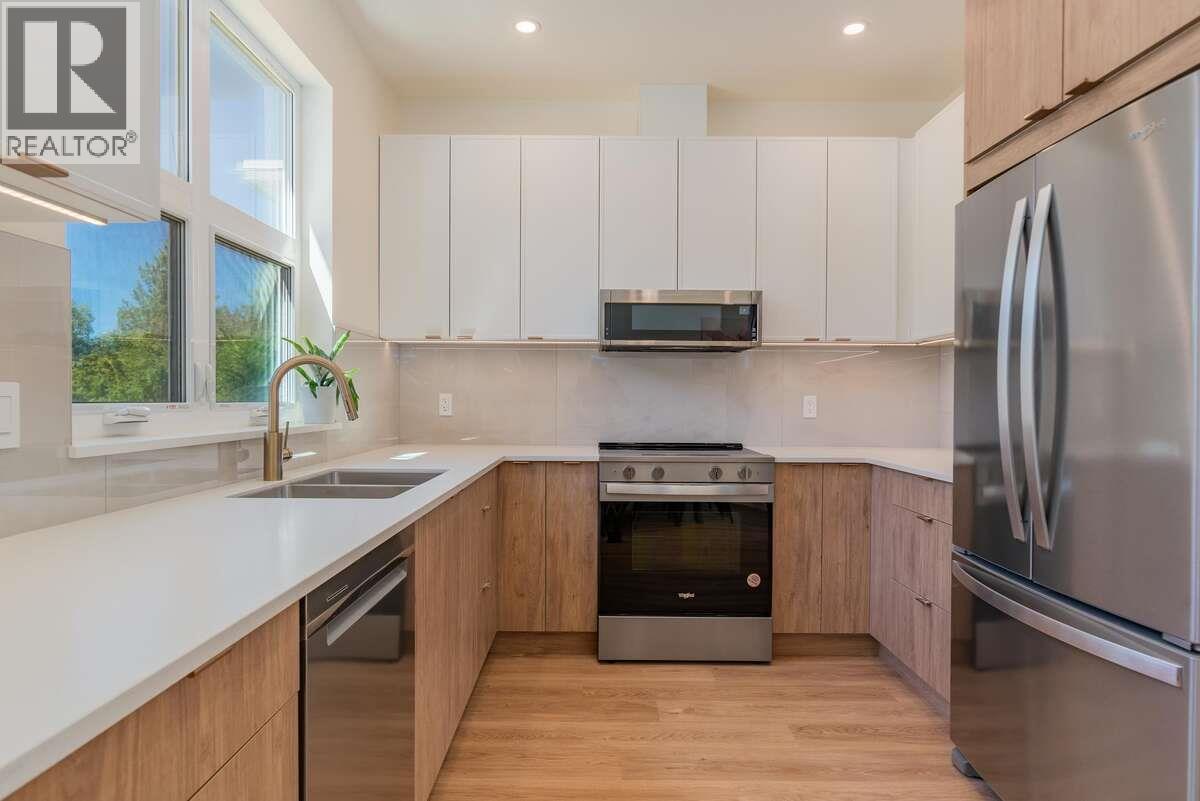 2222 Falls Street Unit# B, Nelson