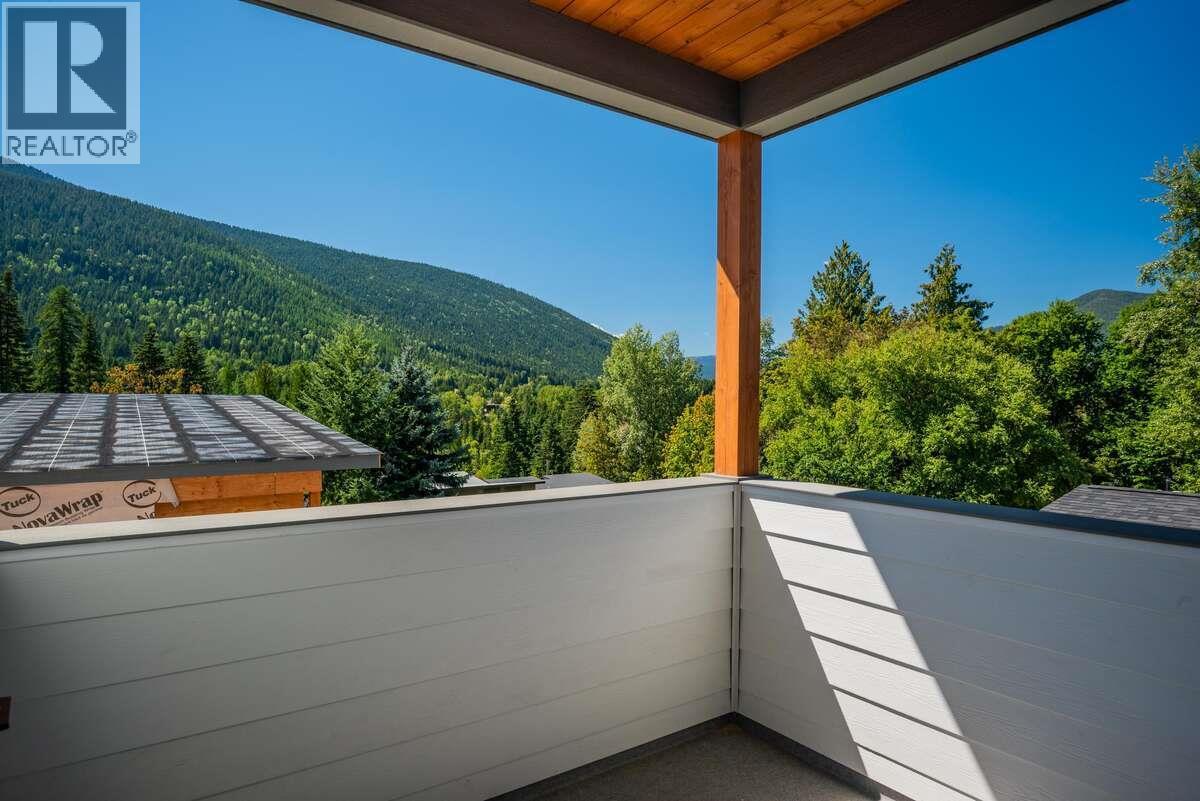 2222 Falls Street Unit# B, Nelson