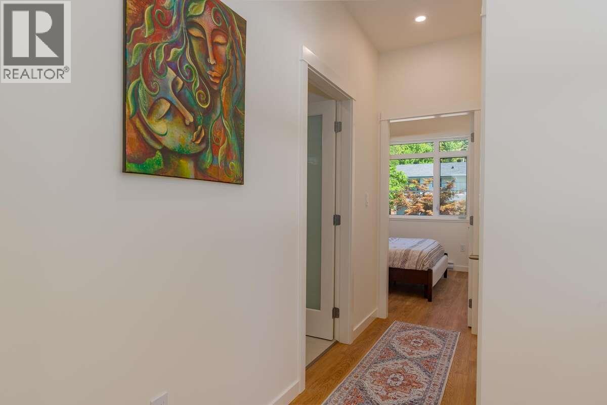 2222 Falls Street Unit# B, Nelson