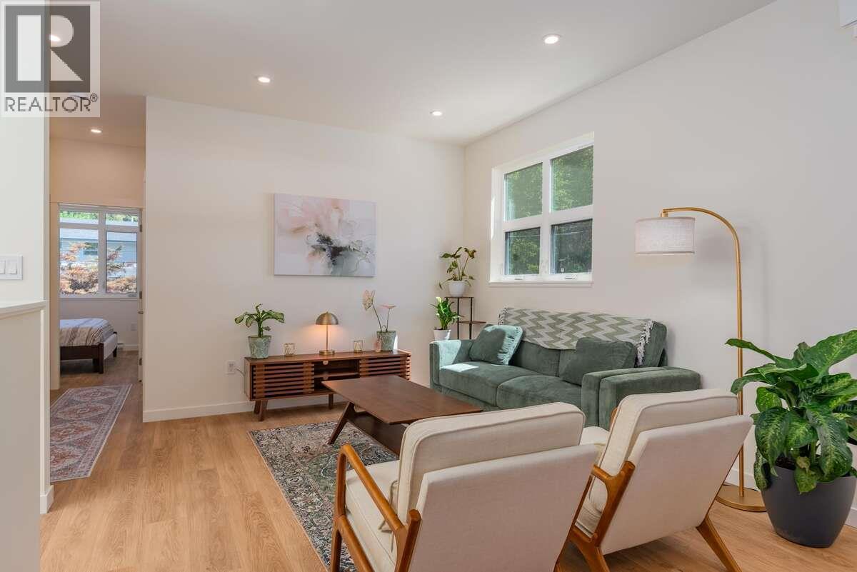 2222 Falls Street Unit# B, Nelson