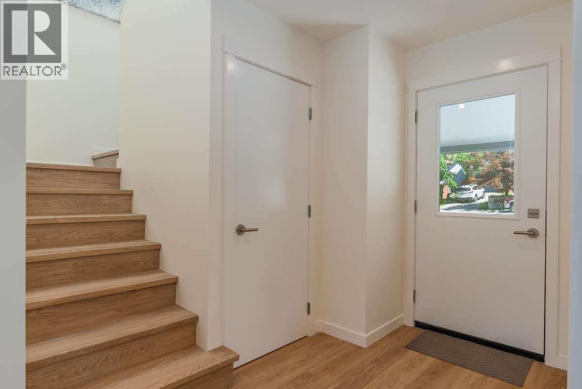 2222 Falls Street Unit# B, Nelson