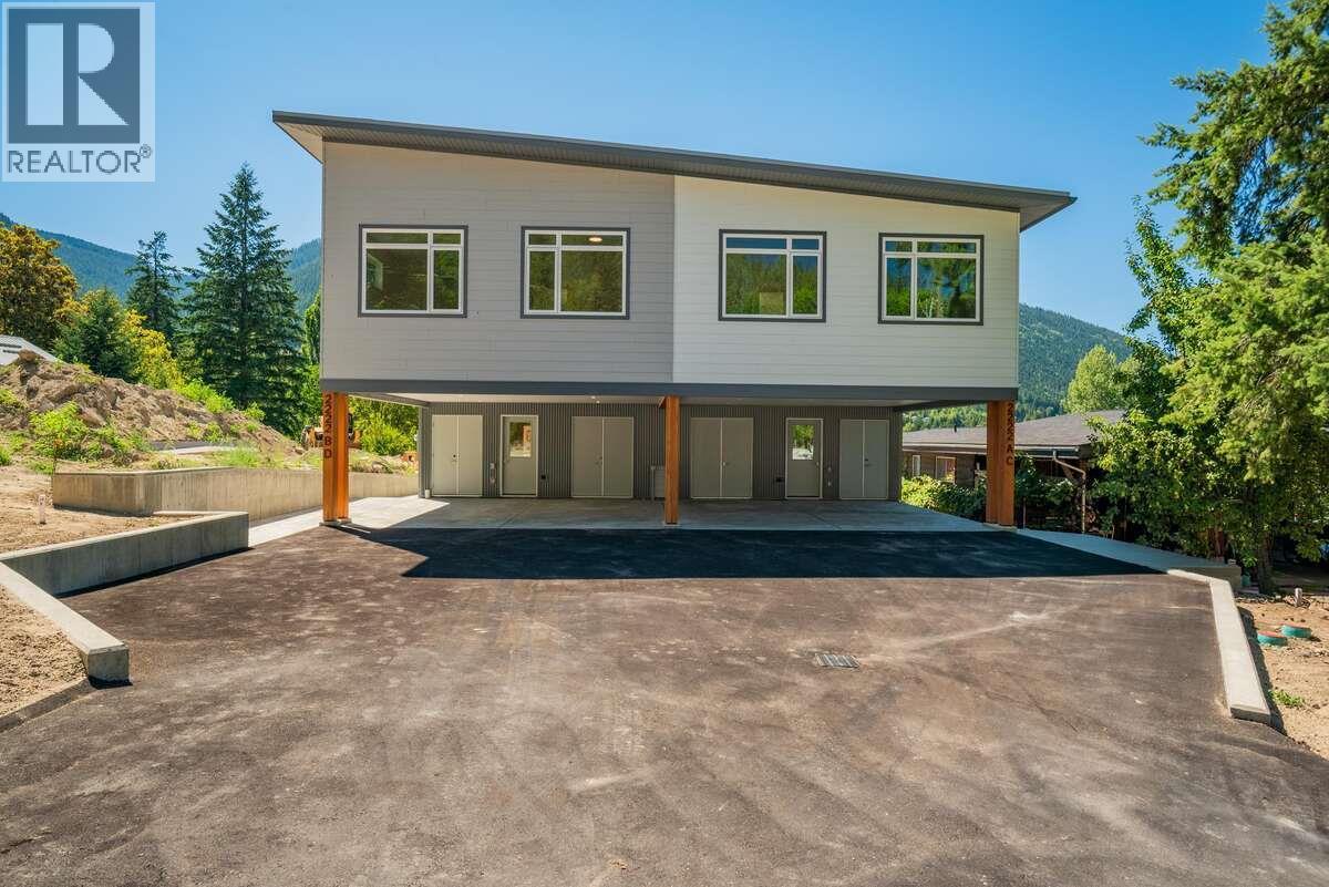 2222 Falls Street Unit# B, Nelson
