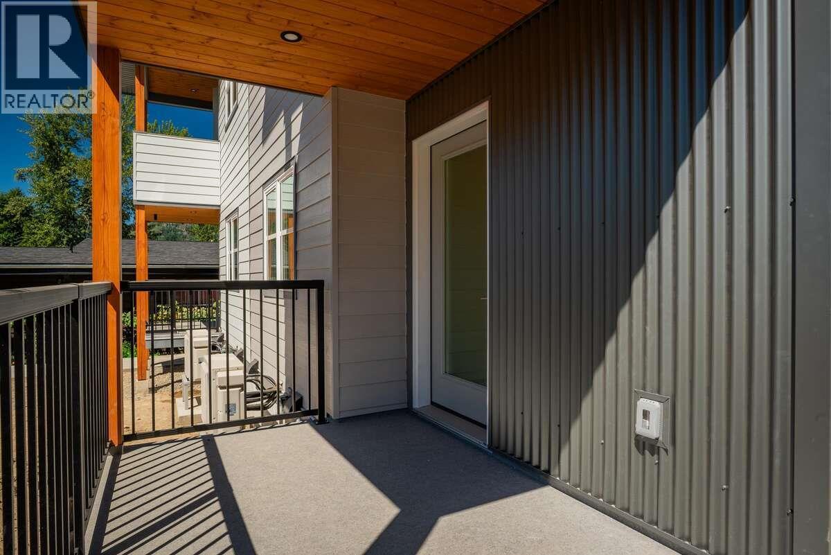2222 Falls Street Unit# B, Nelson