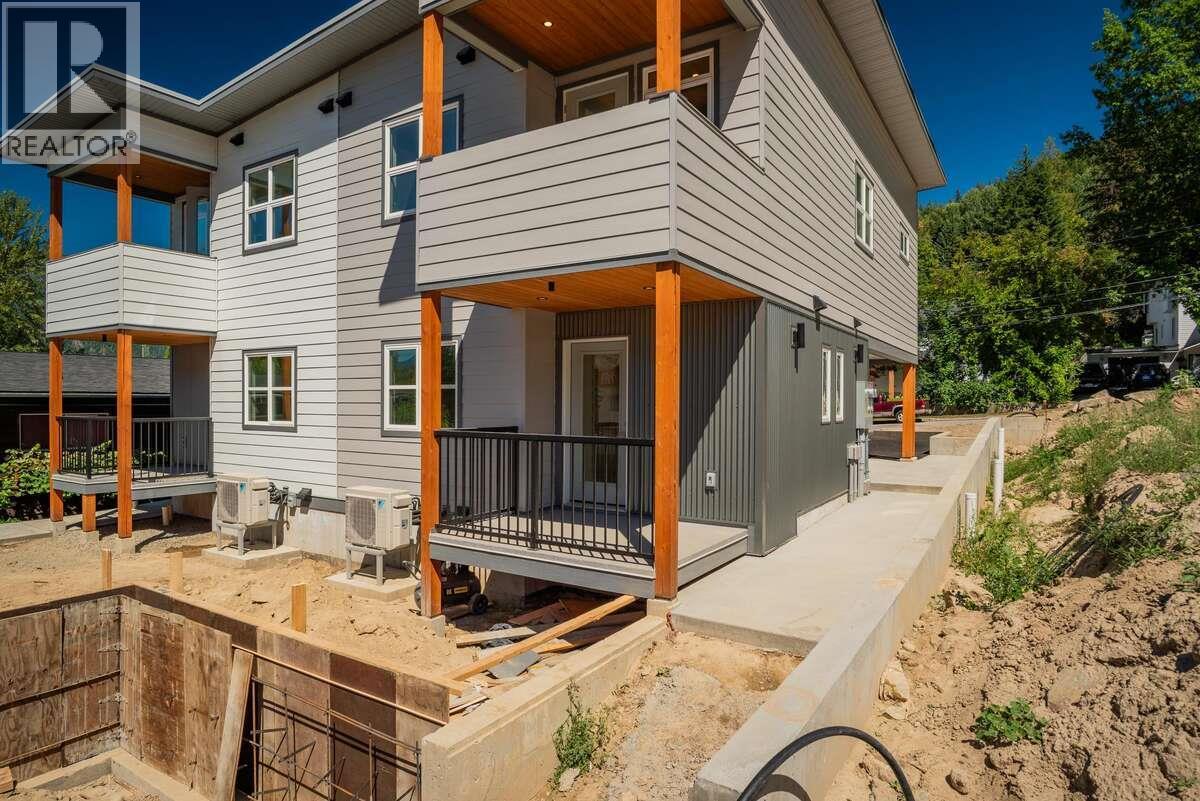 2222 Falls Street Unit# B, Nelson