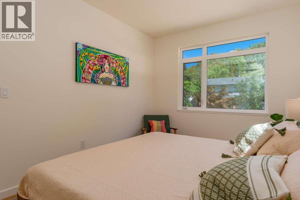 2222 Falls Street Unit# B, Nelson