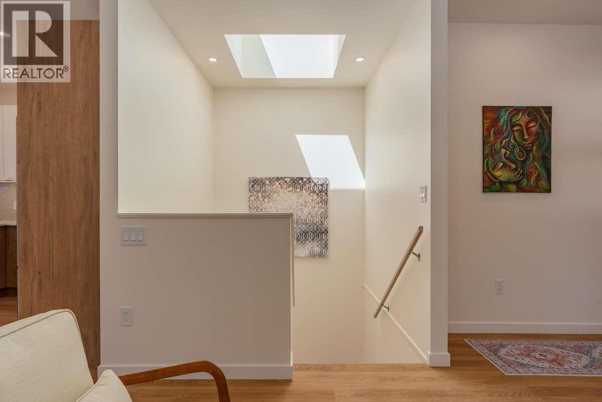 2222 Falls Street Unit# B, Nelson