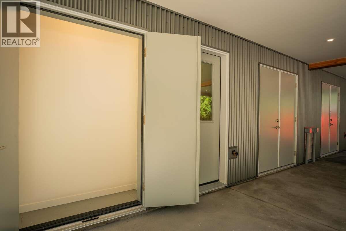 2222 Falls Street Unit# B, Nelson