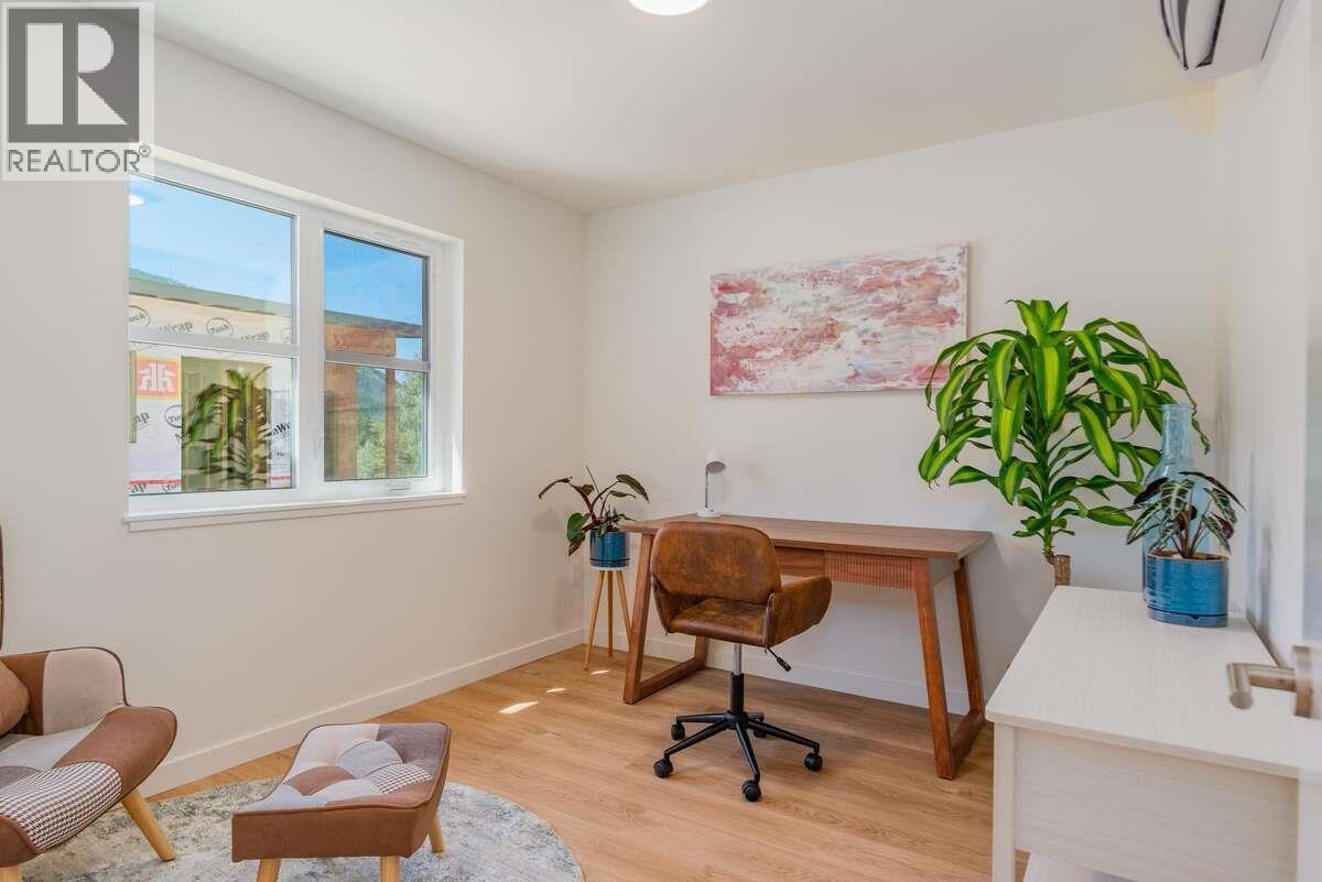 2222 Falls Street Unit# B, Nelson