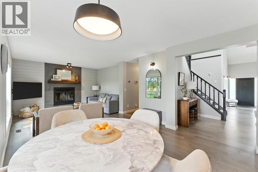 Single Family House for Sale in  Douglasbank Way SE Douglasdale/Glen Calgary 