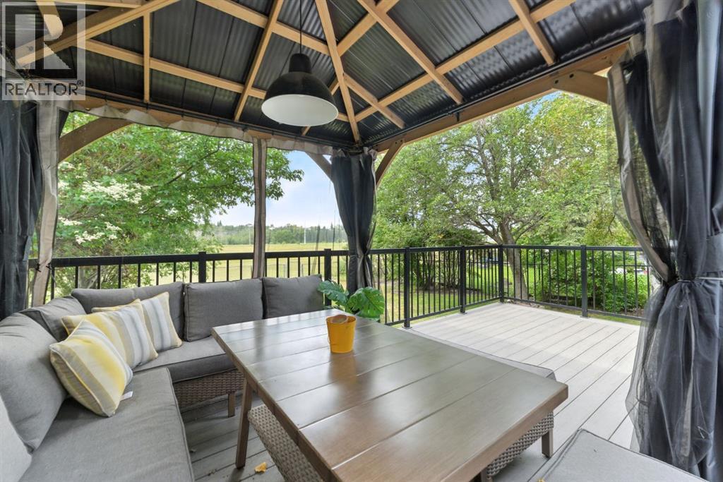 Single Family House for Sale in  Douglasbank Way SE Douglasdale/Glen Calgary 