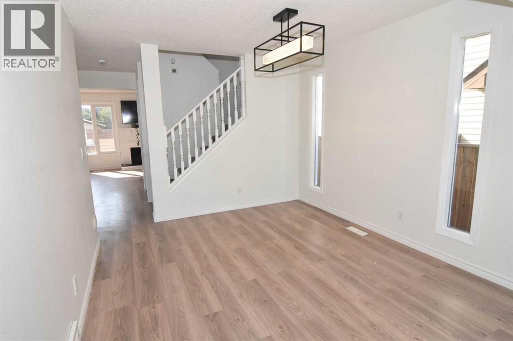Single Family House for Sale in   Avenue SW Glenbrook Calgary 