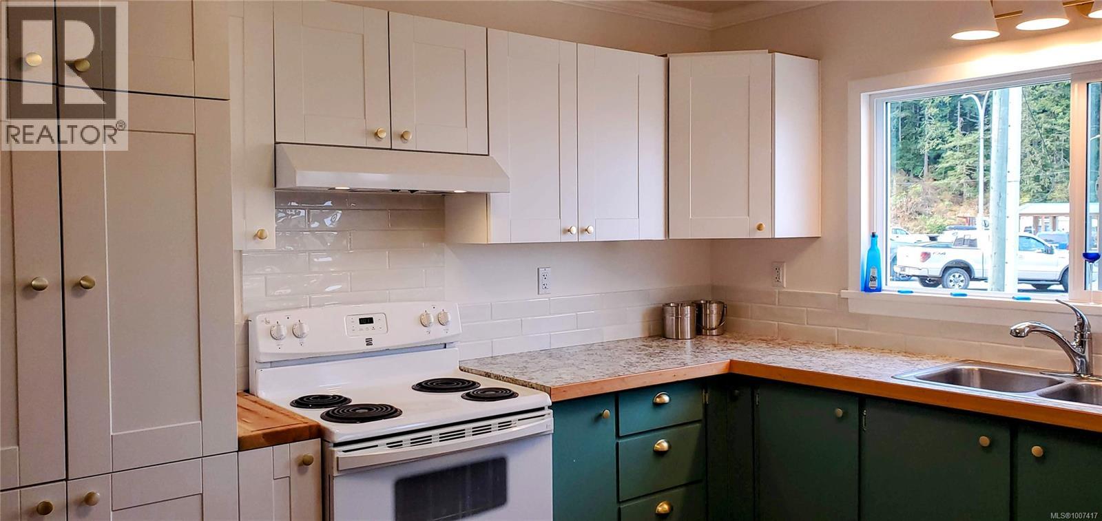 683 Green Rd, Quadra Island