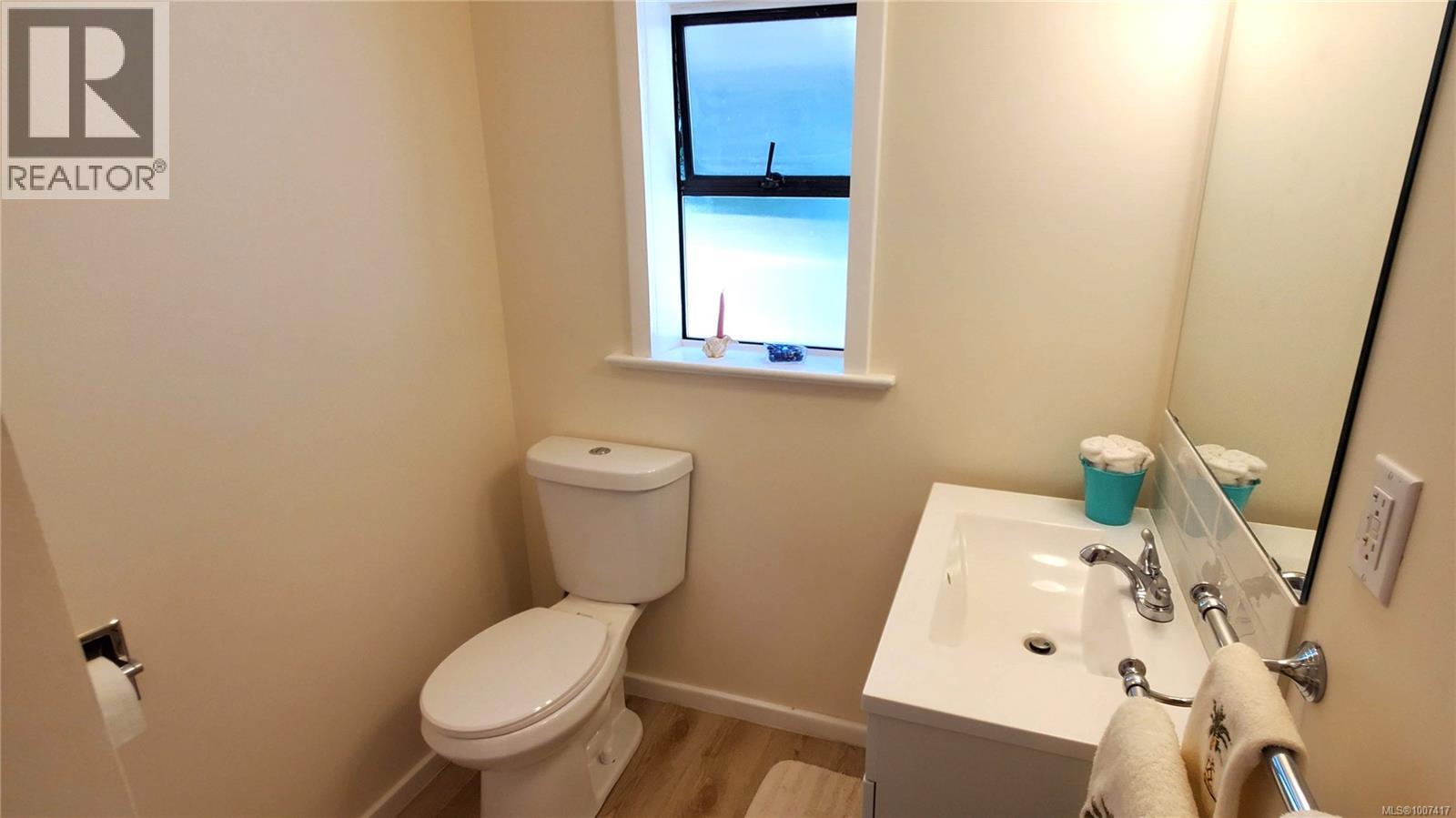 683 Green Rd, Quadra Island