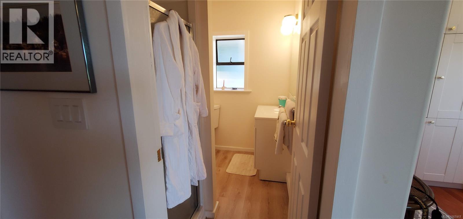 683 Green Rd, Quadra Island