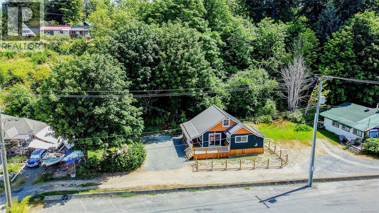 683 Green Rd, Quadra Island
