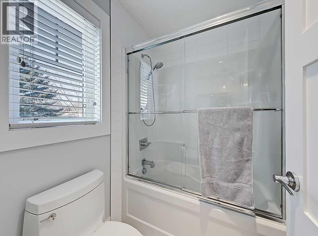 Single Family House for Sale in  Rosetree Road NW Rosemont Calgary 